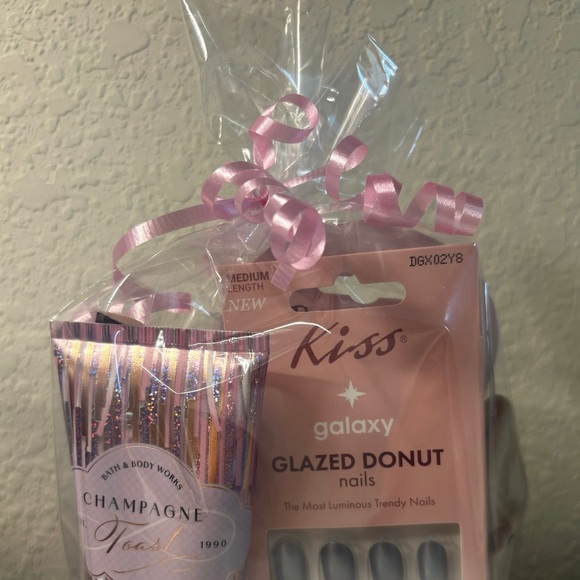 Kiss Other - Kiss Galaxy Glazed Donut Nails Set with Champagne Toast